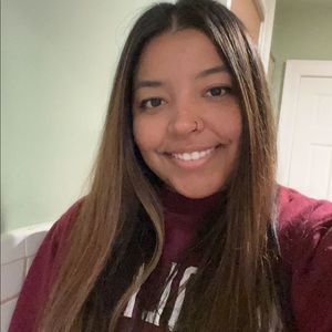 Meet your Posher, Jenniffer